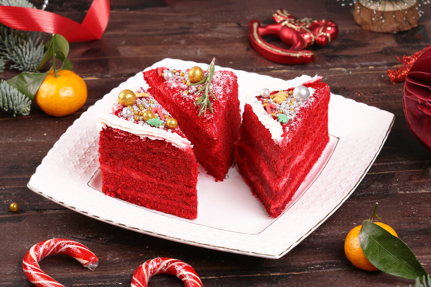 Пирожное бисквитное «Красный бархат» ТМ «ЕРМОЛИНО»