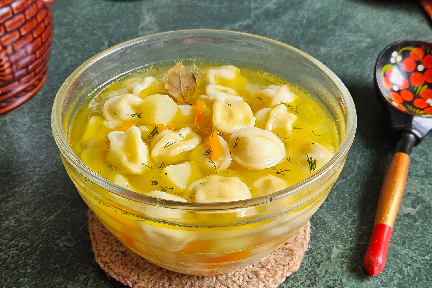 Суп с пельменями и картошкой