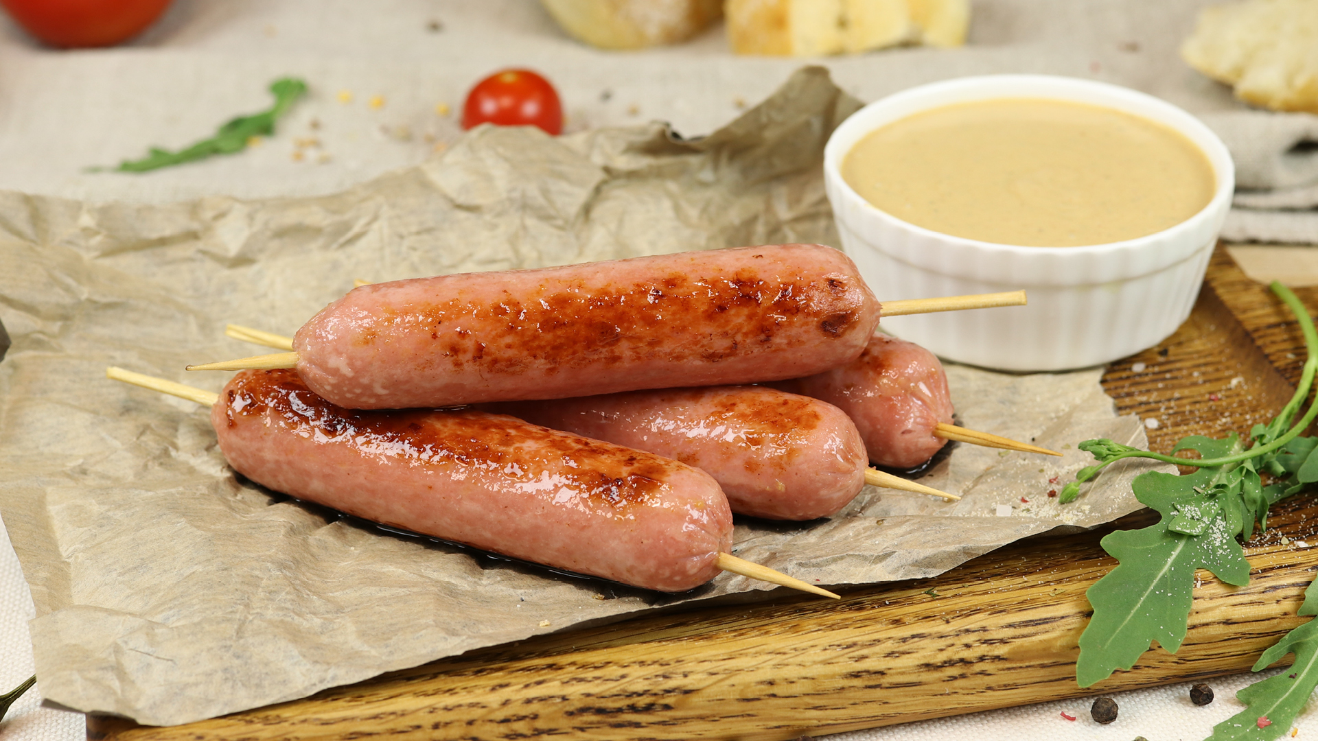 Сосиски на шпажках