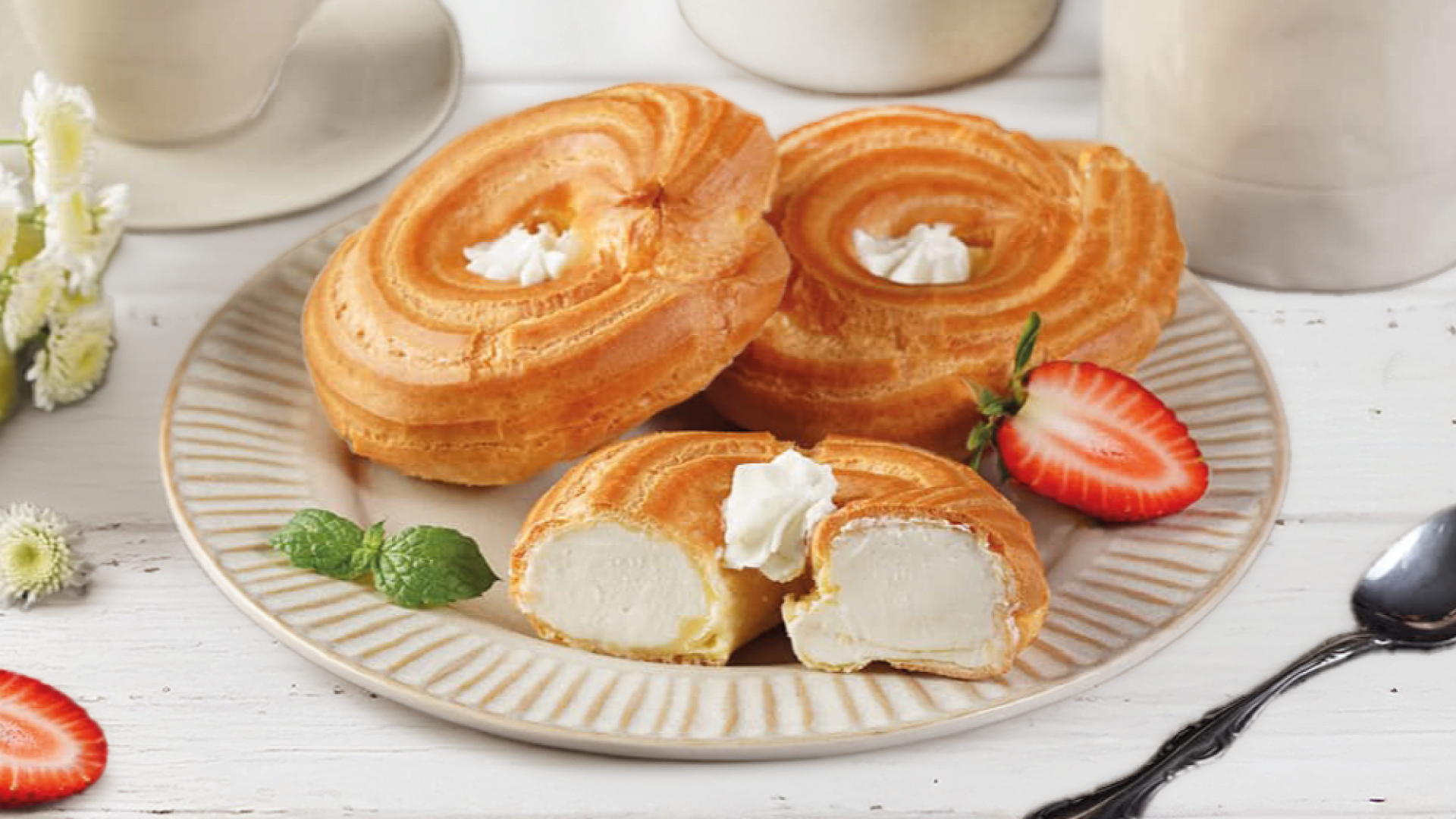 Пирожное заварное «Творожное Кольцо» ТМ ЕРМОЛИНО