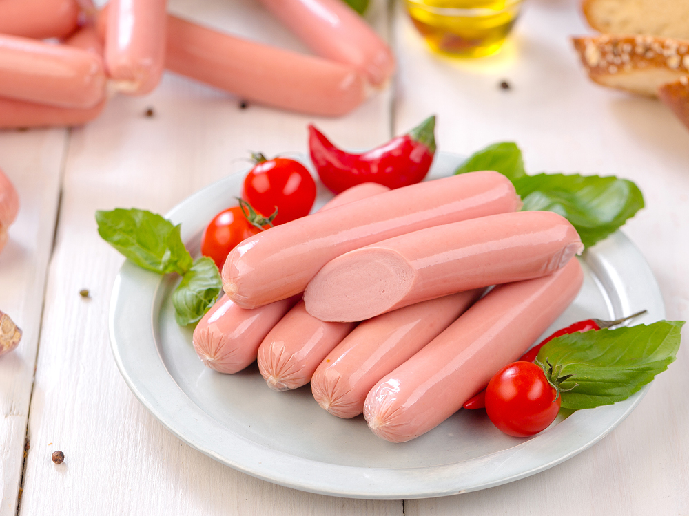 Вкусные сосиски ТМ «ЕРМОЛИНО»