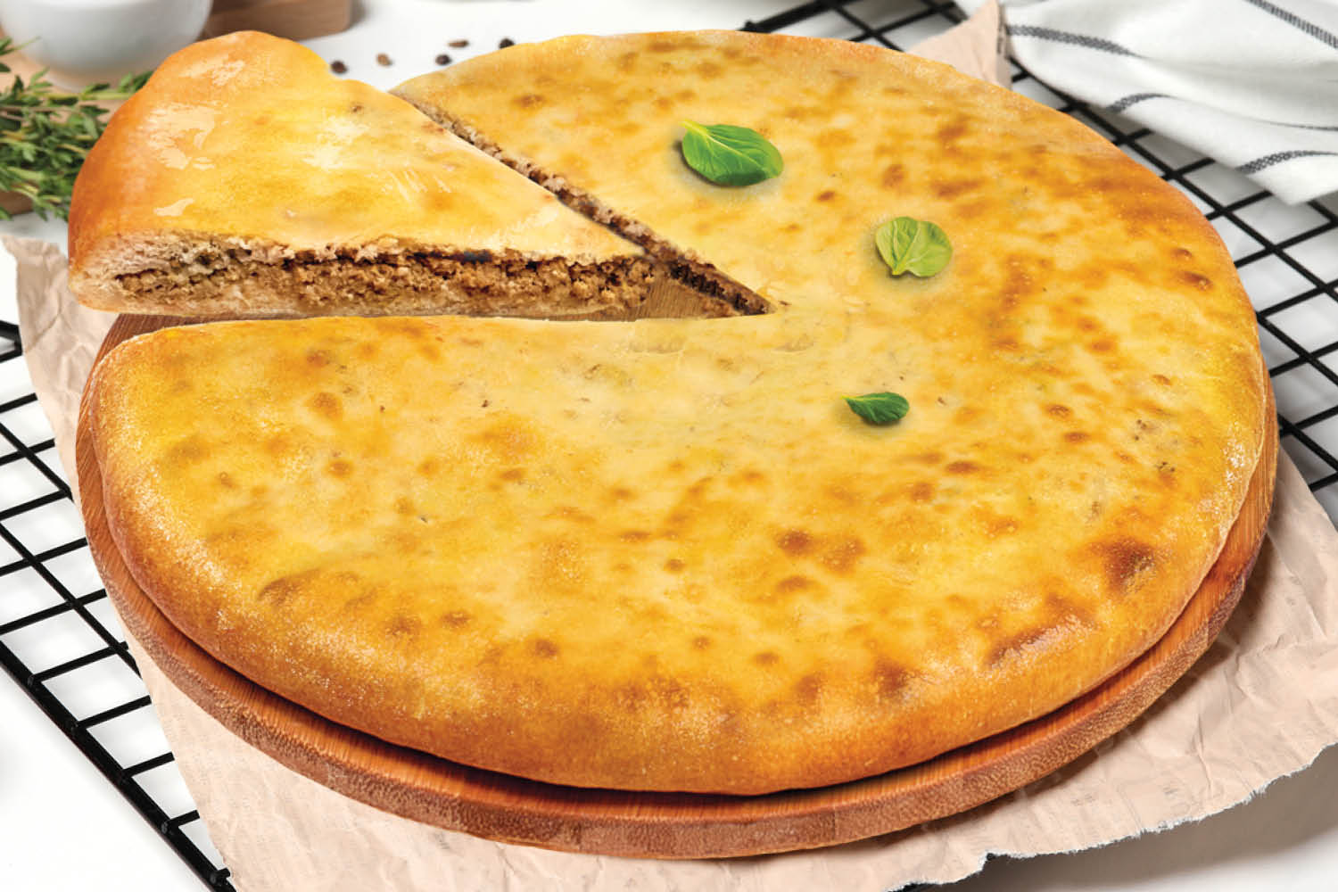 Закрытый пирог ЕРМОЛИНО с мясом