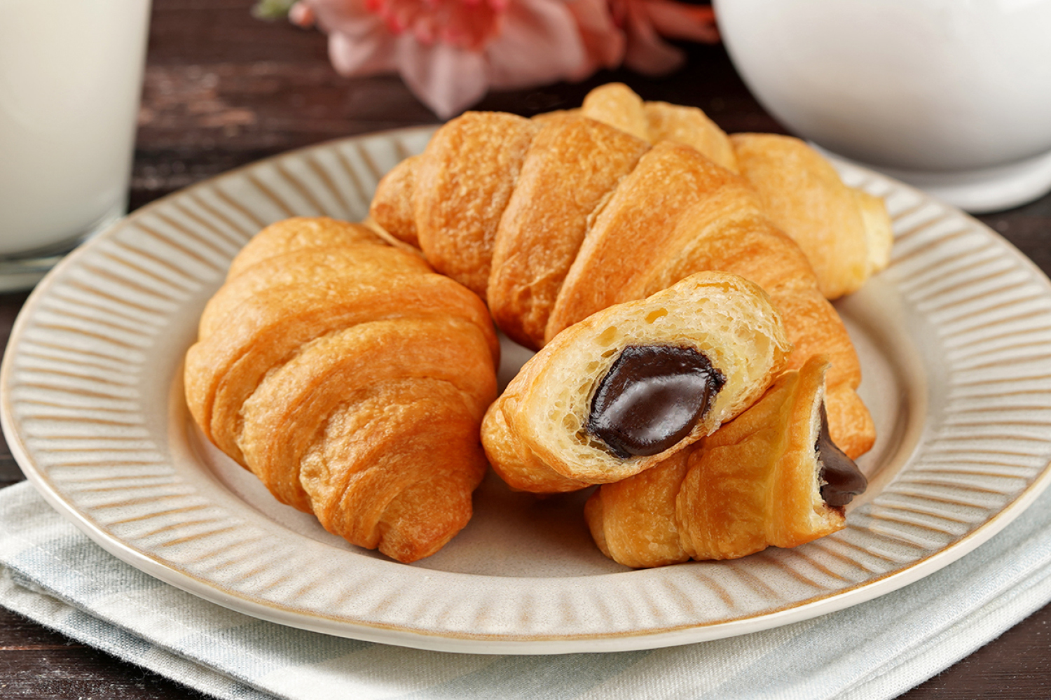 Круассаны с шоколадной начинкой ТМ «ЕРМОЛИНО»