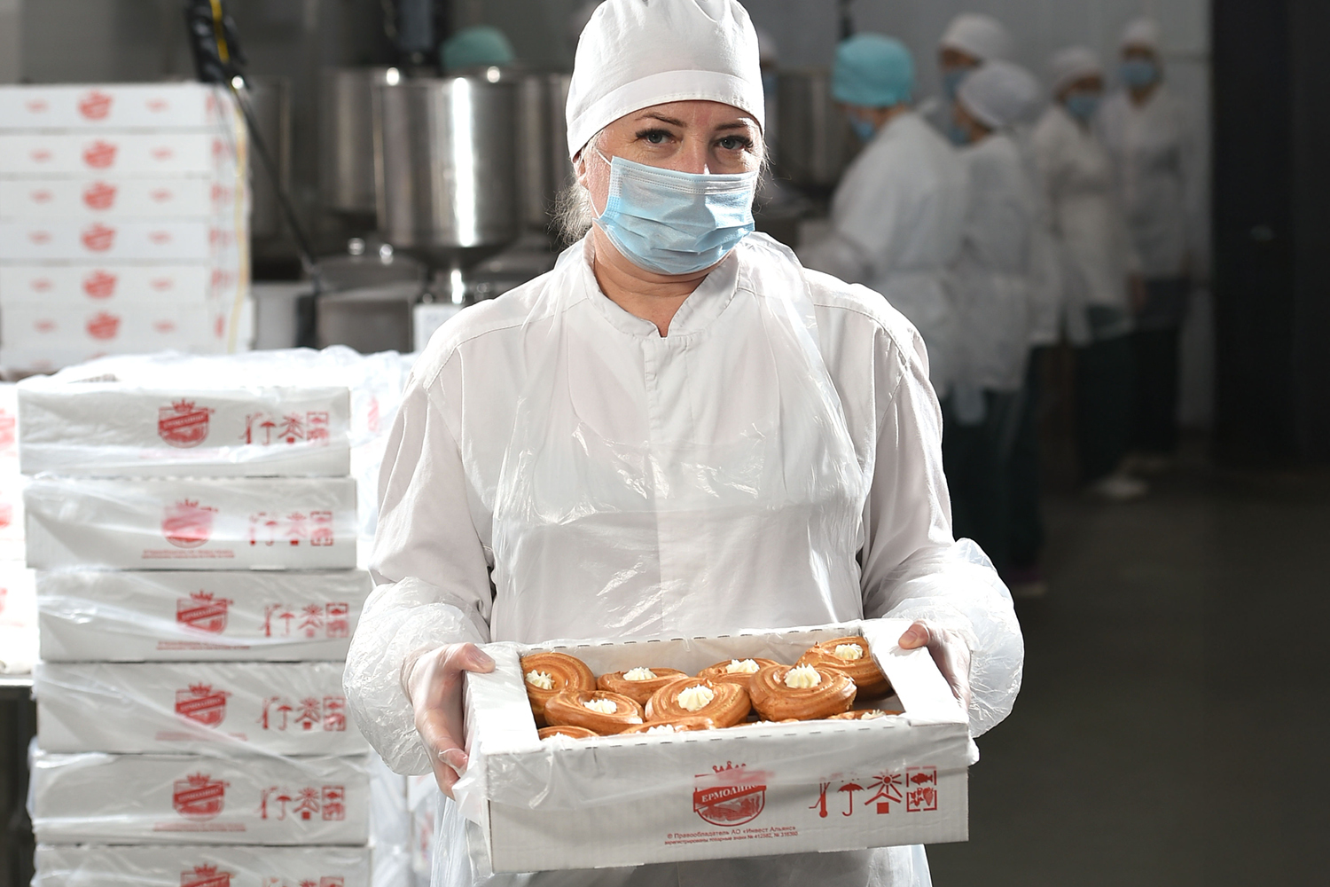 Пирожное заварное «Творожное кольцо» ТМ «ЕРМОЛИНО»