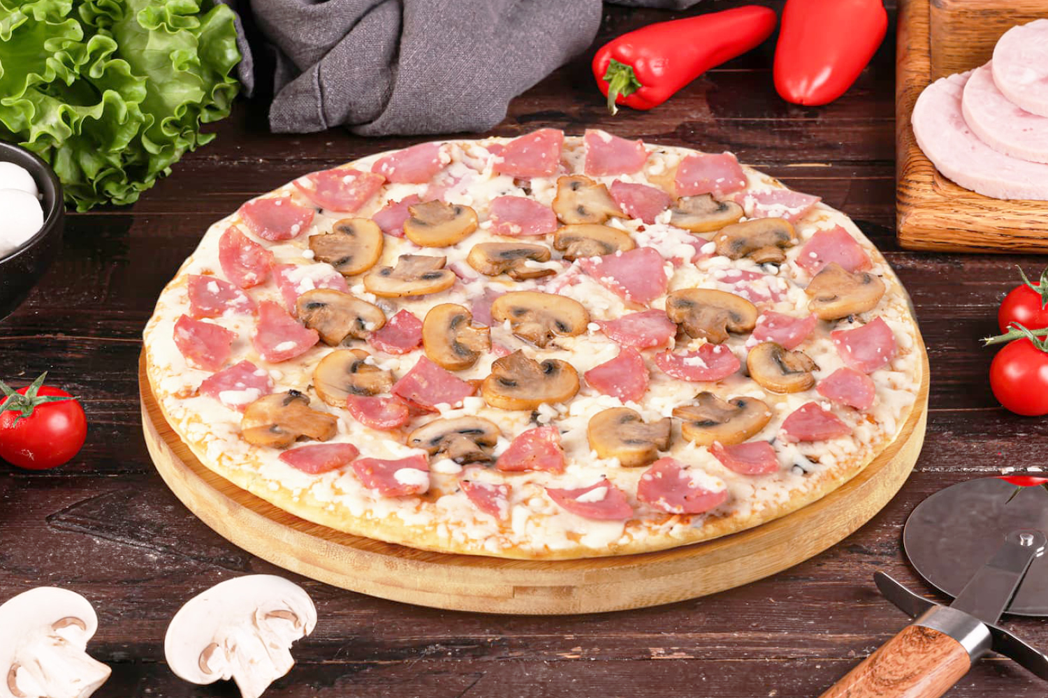 Пицца с ветчиной и грибами ТМ «ЕРМОЛИНО»