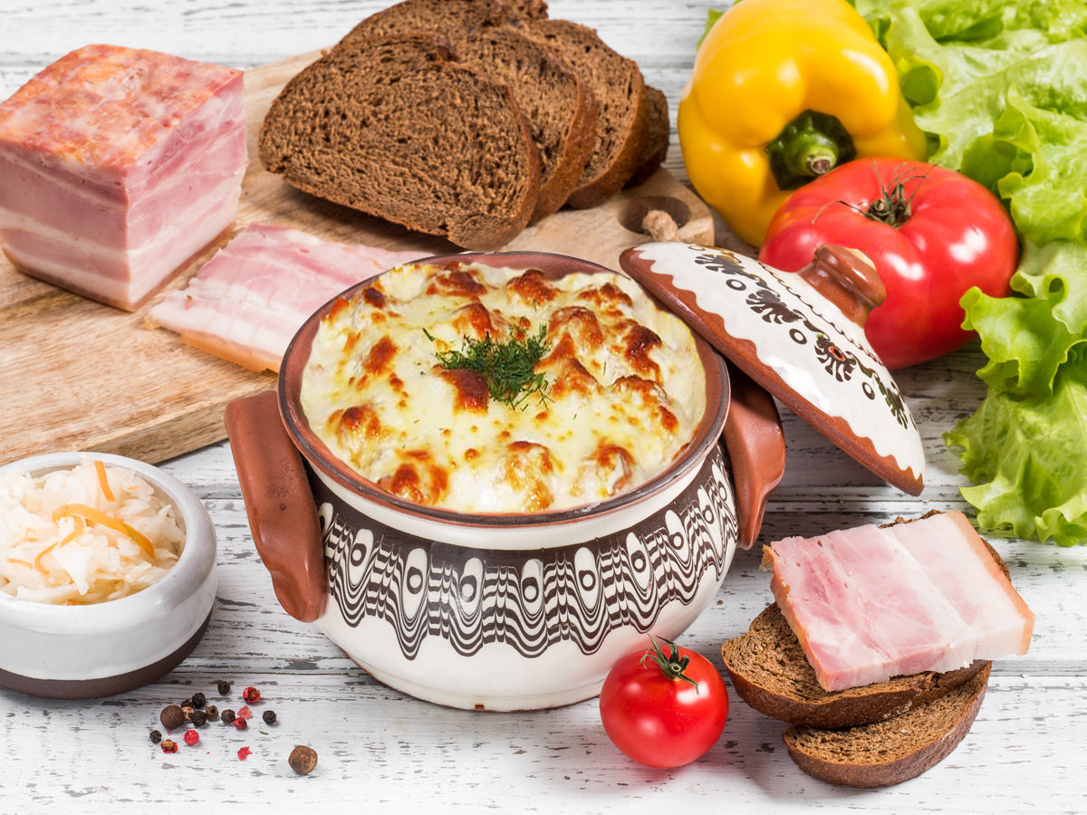 Приготовление пельменей в горшочке