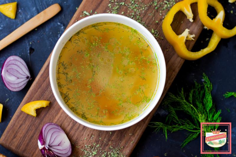 Как сварить куриный бульон, чтобы он был ароматным и прозрачным?