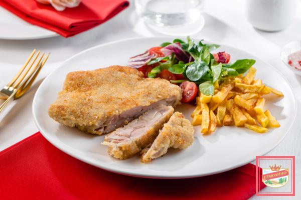 Как пожарить отбивную в панировке, чтобы она получилась хрустящей, а мясо не было сухим?