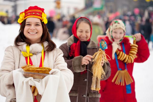 Традиции Масленицы. Какие блины испечь, а какие купить?