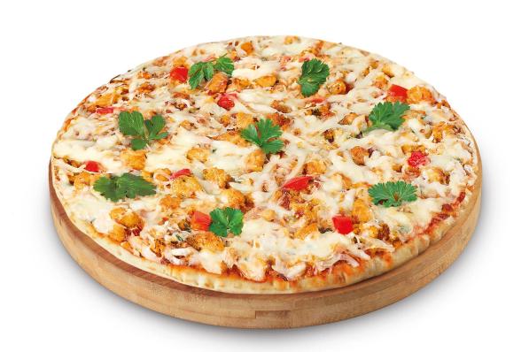 Пицца «Сырная» с курицей