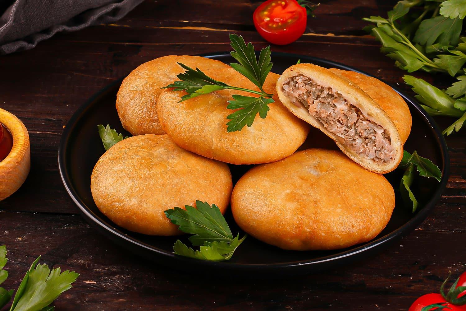 Беляши жареные с&nbsp;говядиной и&nbsp;свининой