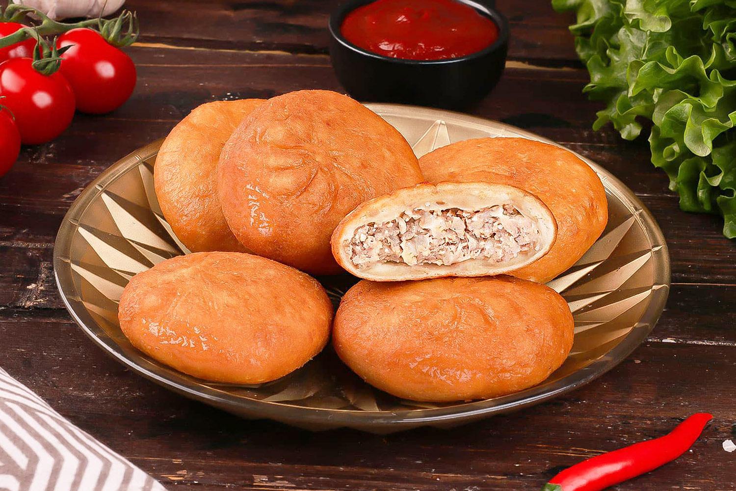 Беляши жареные с&nbsp;курицей