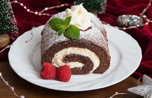 Шоколадный рулет с творогом