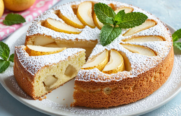 Шарлотка с грушей