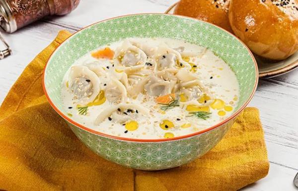 Сырный суп с пельменями