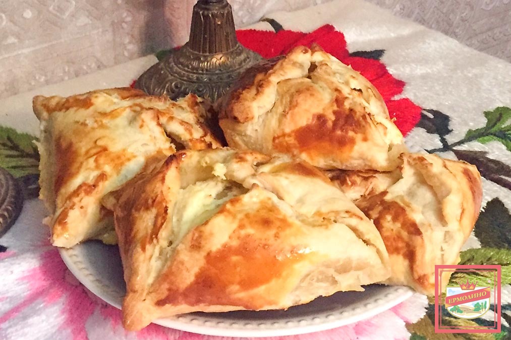 Слойки с творогом из слоеного теста фото